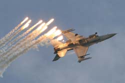 F16_Flares