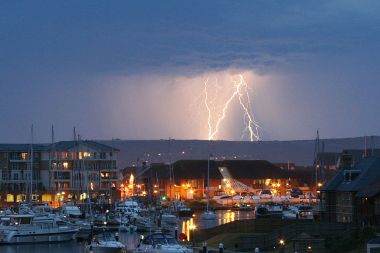Lightning3